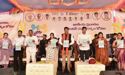 మహిళల్లో మౌనం బలహీనత కాకూడదు మహిళల్లో మౌనం బలహీనత కాకూడదు