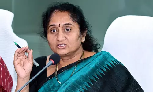 హాస్టల్ సిబ్బందికి మంత్రి సవిత హెచ్చరిక హాస్టల్ సిబ్బందికి మంత్రి సవిత హెచ్చరిక