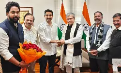 కేంద్ర మంత్రి అశ్వినీ వైష్ణవ్‌తో మంత్రి లోకేష్ భేటీ