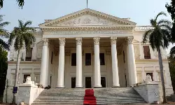 హైదరాబాద్‌ కోఠి ఉమెన్స్‌ కాలేజీలో వేధింపుల కేసు.. రంగంలోకి షీ టీమ్స్..