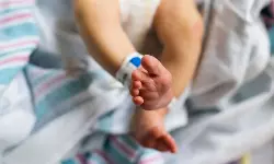 Mancherial: ప్రైవేట్ ఆసుపత్రిలో దారుణం.. ఆపరేషన్ ఆలస్యం కావడంతో నవజాత శిశువు మృతి