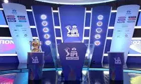 IPL 2026 Auction: 10 టీమ్స్కు ఏం కావాలి? ఎవరి పర్సులో ఎంత డబ్బుంది? కేకేఆర్, సీఎస్కే, ముంబై ప్లాన్ ఇదే! IPL 2026 Auction: 10 టీమ్స్కు ఏం కావాలి? ఎవరి పర్సులో ఎంత డబ్బుంది? కేకేఆర్, సీఎస్కే, ముంబై ప్లాన్ ఇదే!