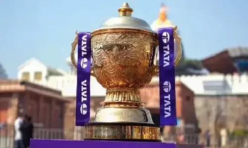 IPL Mini Auction 2026: ఐపీఎల్ వేలంలో కేకేఆర్ నయా రికార్డ్.. రూ.25 కోట్లకు గ్రీన్ సొంతం.. పృథ్వీ షా, సర్ఫరాజ్లకు భారీ షాక్! IPL Mini Auction 2026: ఐపీఎల్ వేలంలో కేకేఆర్ నయా రికార్డ్.. రూ.25 కోట్లకు గ్రీన్ సొంతం.. పృథ్వీ షా, సర్ఫరాజ్లకు భారీ షాక్!