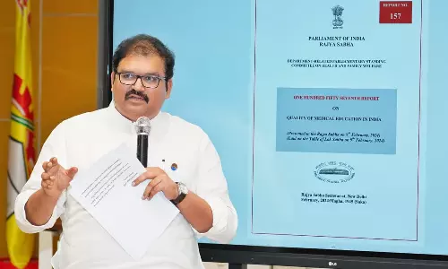 ‘ఢిల్లీలో పీపీపీకి ‘జై’ కొట్టి.. గల్లీలో ఫేక్ సంతకాల జగన్నాటకం!’ ‘ఢిల్లీలో పీపీపీకి ‘జై’ కొట్టి.. గల్లీలో ఫేక్ సంతకాల జగన్నాటకం!’