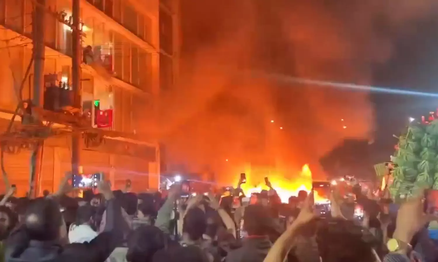 బంగ్లాదేశ్లో ఉద్రిక్తత బంగ్లాదేశ్లో ఉద్రిక్తత