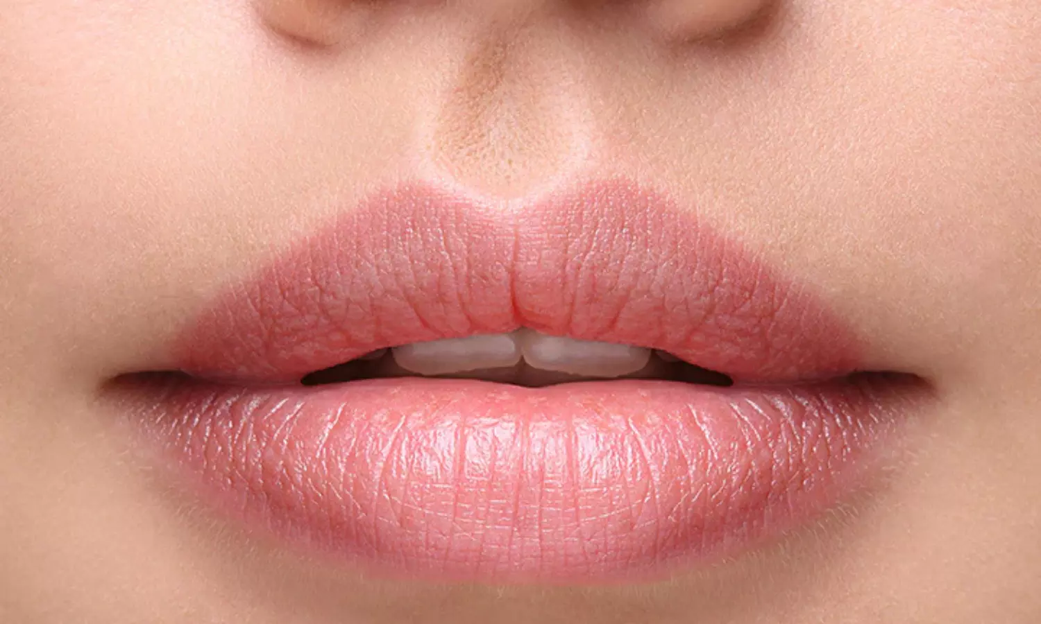 Pink and Soft Lips in Winter: Natural Home Remedies to Heal Chapped Lips and Restore Natural Color Pink and Soft Lips in Winter: Natural Home Remedies to Heal Chapped Lips and Restore Natural Color