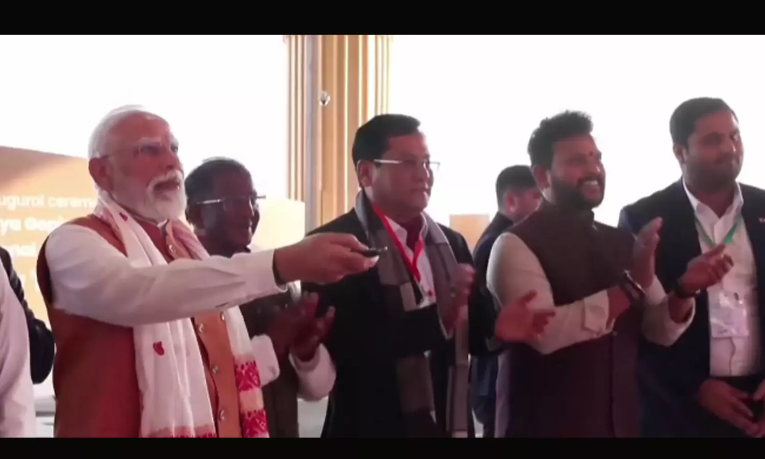 టీఎంసీపై విరుచుకుపడిన మోదీ టీఎంసీపై విరుచుకుపడిన మోదీ