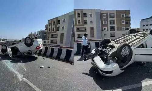 PV Expressway:  పీవీ ఎక్స్‌ప్రెస్‌వేపై మూడు కార్లు ఢీ.. 6 కిలోమీటర్ల మేర నిలిచిన వాహనాలు