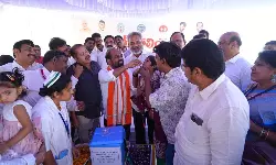 కాకినాడలో పల్స్ పోలియో ప్రారంభించిన మంత్రి సత్యకుమార్