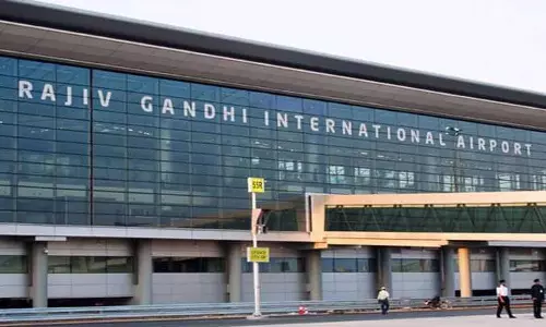 శంషాబాద్ ఎయిర్‌పోర్టు‌కు బాంబు బెదిరింపు