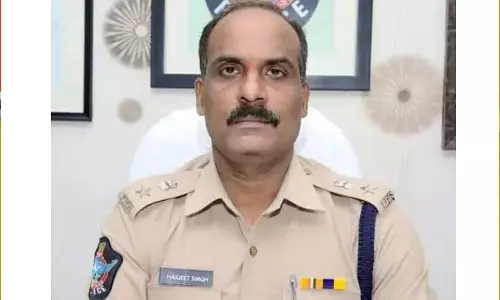 ఐపీఎస్‌ అధికారి అమ్మిరెడ్డికి నోటీసులు