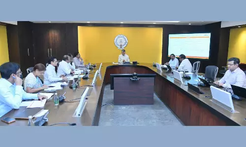 రాజధాని అమరావతిపై సీఎం చంద్రబాబు సమీక్ష