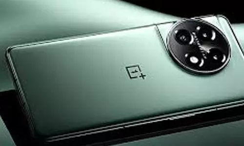 OnePlus Mobile Offers: వన్‌ప్లస్ ఆఫర్స్.. వేల రూపాయల చౌకగా మారిన ఫోన్లు..!