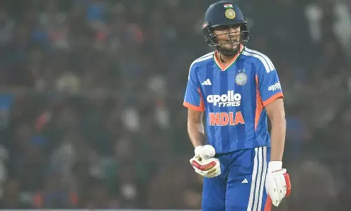 The Big Twist: గిల్ ఔట్‌, అక్షర్‌కు బాధ్యతలు అప్పగింపు