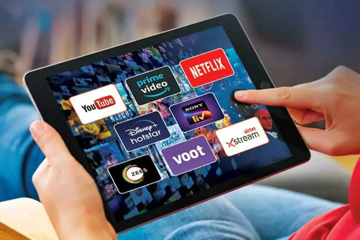 Holiday OTT Picks: క్రిస్మస్ 2025 కోసం తప్పకుండా చూడాల్సిన మూవీస్ & షోలు