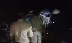 నంద్యాల జిల్లాలో రోడ్డు ప్రమాదం: నలుగురి మృతి