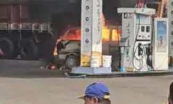 Medchal: మంటలతో పెట్రోల్‌ బంకులోకి దూసుకెళ్లిన ఓమ్ని వ్యాన్‌.. తప్పిన పెనుప్రమాదం