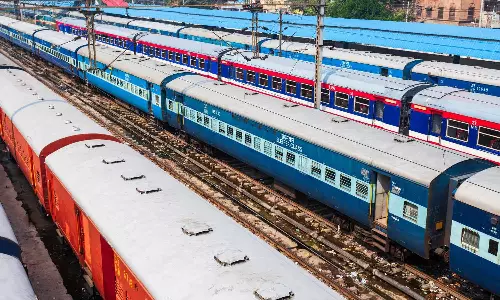 Indian Railways: రైలు ఛార్జీలు నేటి నుండి పెంపు: ప్రతి తరగతికి పెరిగిన శాతం వివరాలు ఇక్కడ ఉన్నాయి