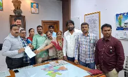 వర్కింగ్ జర్నలిస్టులను విభజించొద్దు