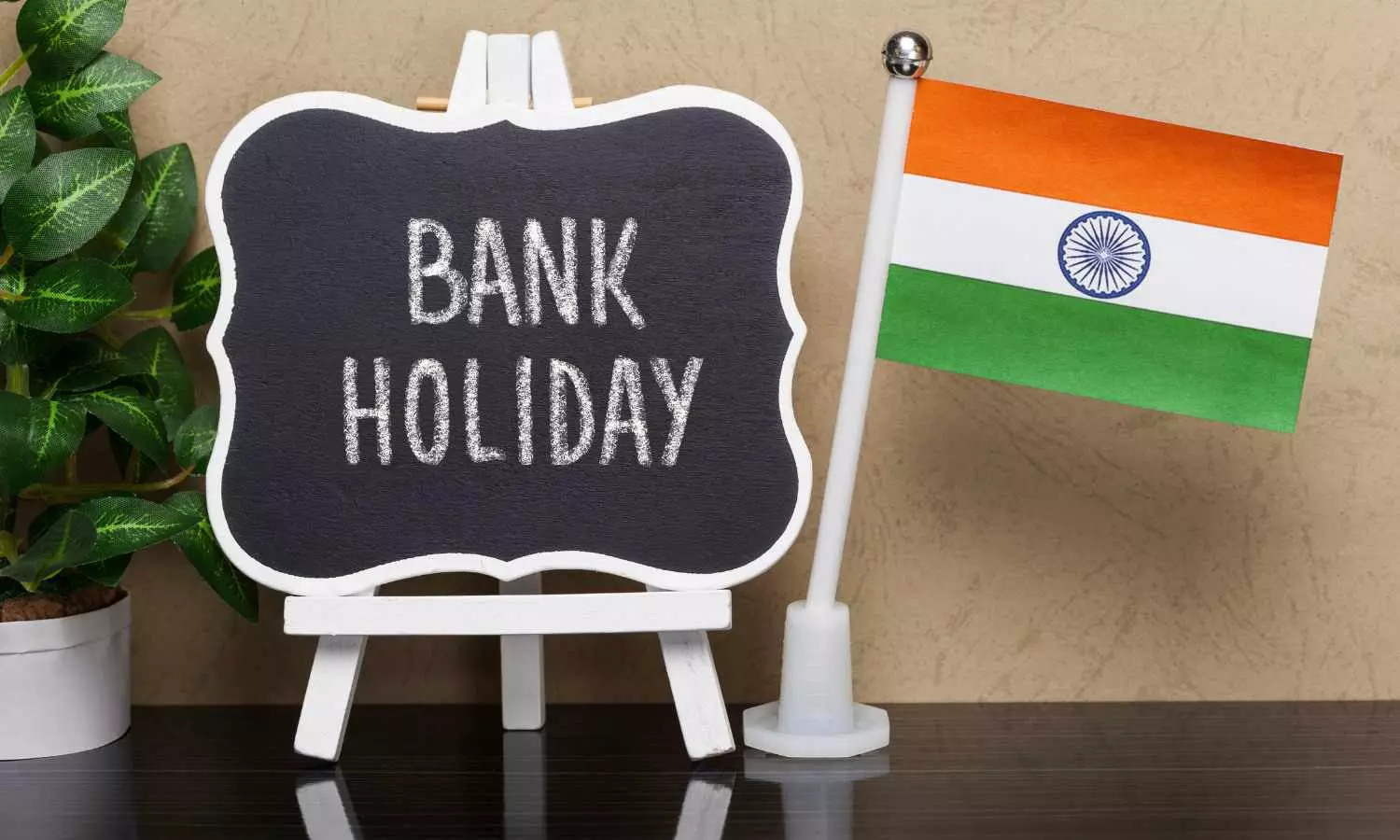 Bank Holiday Update: RBI ప్రకటనతో జనవరి 2026 బ్యాంక్ సెలవులు & వర్కింగ్ డేస్ వివరాలు Bank Holiday Update: RBI ప్రకటనతో జనవరి 2026 బ్యాంక్ సెలవులు & వర్కింగ్ డేస్ వివరాలు