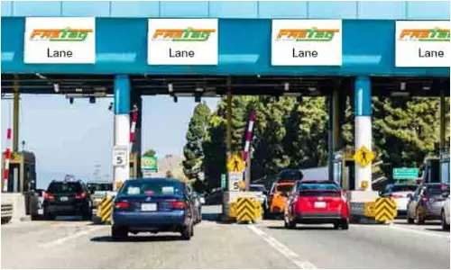 Toll-Free: సంక్రాంతికి సొంతూళ్లకు వెళ్లే వారికి గుడ్ న్యూస్. టోల్ ఫ్రీ?