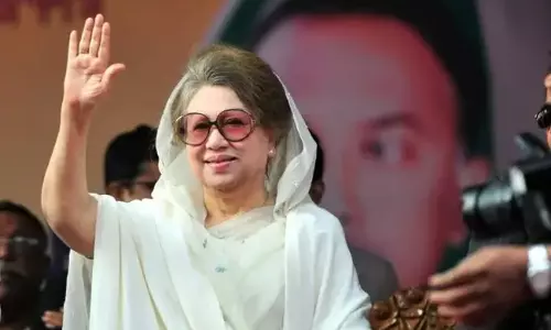 Khaleda Zia: బంగ్లాదేశ్ మాజీ ప్రధాని ఖలీదా జియా కన్నుమూత Khaleda Zia: బంగ్లాదేశ్ మాజీ ప్రధాని ఖలీదా జియా కన్నుమూత