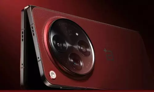 Oppo Find N6: ఒప్పో కొత్త ఫోల్డెబుల్ ఫోన్.. 200MP కెమెరాతో పాటు రెండు 20MP సెల్ఫీ కెమెరాలు..! Oppo Find N6: ఒప్పో కొత్త ఫోల్డెబుల్ ఫోన్.. 200MP కెమెరాతో పాటు రెండు 20MP సెల్ఫీ కెమెరాలు..!