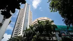 Nifty Bank: సరికొత్త చరిత్ర సృష్టించిన నిఫ్టీ బ్యాంక్.. తొలిసారి 60 వేల మార్క్ దాటి రికార్డు! Nifty Bank: సరికొత్త చరిత్ర సృష్టించిన నిఫ్టీ బ్యాంక్.. తొలిసారి 60 వేల మార్క్ దాటి రికార్డు!