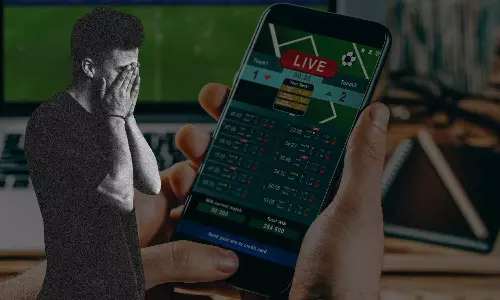 Online Betting Danger: యువత జీవితాలను మింగేస్తున్న బెట్టింగ్ వ్యసనం, మరో యువకుడి మృతి Online Betting Danger: యువత జీవితాలను మింగేస్తున్న బెట్టింగ్ వ్యసనం, మరో యువకుడి మృతి