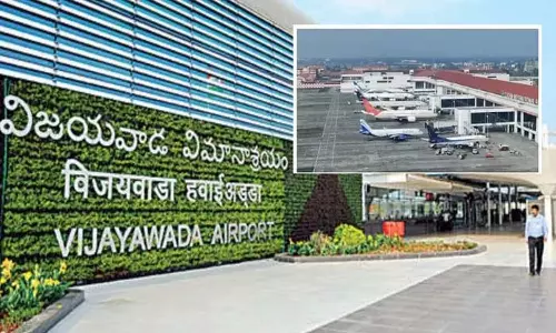 Gannavaram Airport: గన్నవరం విమానాశ్రయంలో ఇండిగో విమానాల అత్యవసర ల్యాండింగ్ Gannavaram Airport: గన్నవరం విమానాశ్రయంలో ఇండిగో విమానాల అత్యవసర ల్యాండింగ్