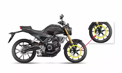 Viral Buzz: సింగిల్ vs డ్యూయల్ ABS – సేఫ్టీ కోసం ఏ సిస్టమ్ ఉత్తమం? Viral Buzz: సింగిల్ vs డ్యూయల్ ABS – సేఫ్టీ కోసం ఏ సిస్టమ్ ఉత్తమం?