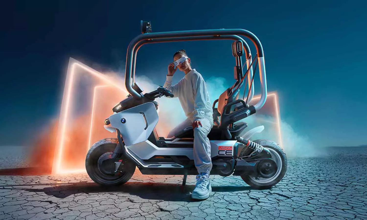 Auto Buzz: BMW Vision CE ఎలక్ట్రిక్ బైక్ — హెల్మెట్ అవసరం లేకుండా నడవగలదా? Auto Buzz: BMW Vision CE ఎలక్ట్రిక్ బైక్ — హెల్మెట్ అవసరం లేకుండా నడవగలదా?