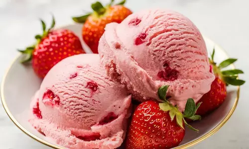 Ice Cream : చలికాలంలో ఐస్క్రీమ్ తింటే జలుబు చేస్తుందా? పెద్దలు చెప్పేది నిజమేనా? Ice Cream : చలికాలంలో ఐస్క్రీమ్ తింటే జలుబు చేస్తుందా? పెద్దలు చెప్పేది నిజమేనా?