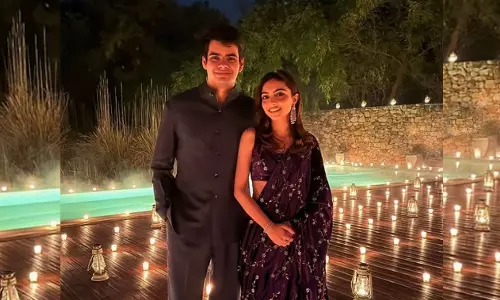 Raihan Vadra: గాంధీ కుటుంబంలో పెళ్లి సంబురాలు.. ఘనంగా ప్రియాంకా కుమారుడి ఎంగేజ్ మెంట్..!! Raihan Vadra: గాంధీ కుటుంబంలో పెళ్లి సంబురాలు.. ఘనంగా ప్రియాంకా కుమారుడి ఎంగేజ్ మెంట్..!!