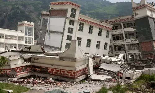 Earthquake: మెక్సికోలో భారీ భూకంపం.. ఊగిపోయిన భవనాలు.. వీడియో ఇదిగో! Earthquake: మెక్సికోలో భారీ భూకంపం.. ఊగిపోయిన భవనాలు.. వీడియో ఇదిగో!