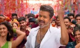 Jana Nayakudu Trailer: ఇది భగవంత్ కేసరికి మక్కీకి మక్కీ కాపీనా? దళపతి పొలిటికల్ వార్నింగ్ అదిరింది! Jana Nayakudu Trailer: ఇది భగవంత్ కేసరికి మక్కీకి మక్కీ కాపీనా? దళపతి పొలిటికల్ వార్నింగ్ అదిరింది!