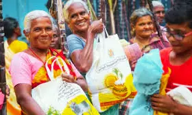 Tamil Nadu Pongal Gift 2026: 8 నుంచి ‘సంక్రాంతి కానుక’ పంపిణీ.. సీఎం స్టాలిన్ భారీ ప్లాన్! Tamil Nadu Pongal Gift 2026: 8 నుంచి ‘సంక్రాంతి కానుక’ పంపిణీ.. సీఎం స్టాలిన్ భారీ ప్లాన్!