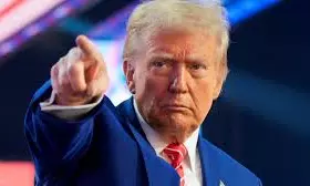 Crude Oil Prices 2026: వెనిజులాపై అమెరికా దాడులు.. సామాన్యుడికి తప్పని చమురు సెగ!