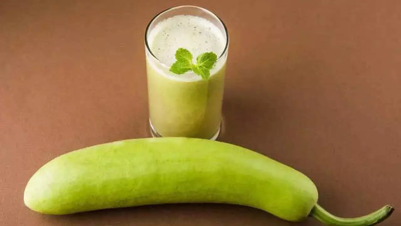 Weight Loss : పొట్టను చూసి సిగ్గుపడుతున్నారా? ఈ జ్యూస్ తాగండి..వారం రోజుల్లో బనీను ఫిట్ అవ్వాల్సిందే Weight Loss : పొట్టను చూసి సిగ్గుపడుతున్నారా? ఈ జ్యూస్ తాగండి..వారం రోజుల్లో బనీను ఫిట్ అవ్వాల్సిందే