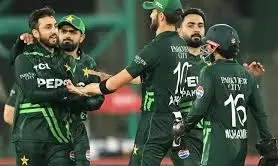 Pakistan: టీ20 వరల్డ్ కప్ 2026 పాకిస్థాన్ జట్టు ప్రకటన.. బాబర్ ఉన్నాడు కానీ రిజ్వాన్కు షాక్! Pakistan: టీ20 వరల్డ్ కప్ 2026 పాకిస్థాన్ జట్టు ప్రకటన.. బాబర్ ఉన్నాడు కానీ రిజ్వాన్కు షాక్!