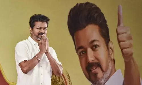 Tamil Nadu Politics: తమిళనాడు రాజకీయాల్లో భారీ ట్విస్ట్! EPS మద్దతు! Tamil Nadu Politics: తమిళనాడు రాజకీయాల్లో భారీ ట్విస్ట్! EPS మద్దతు!