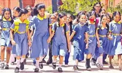 TS Sankranti Holidays 2026: తెలంగాణలో స్కూళ్లకు వారం రోజుల పాటు పండగ హాలిడేస్