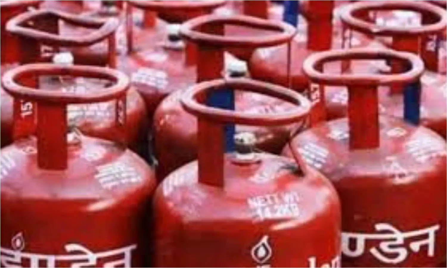 GAS Subsidy: గ్యాస్ వినియోగదారులకు బిగ్ షాక్.. వారికి సబ్సిడీ నిలిపివేత.. పూర్తి వివరాలివే..!! GAS Subsidy: గ్యాస్ వినియోగదారులకు బిగ్ షాక్.. వారికి సబ్సిడీ నిలిపివేత.. పూర్తి వివరాలివే..!!