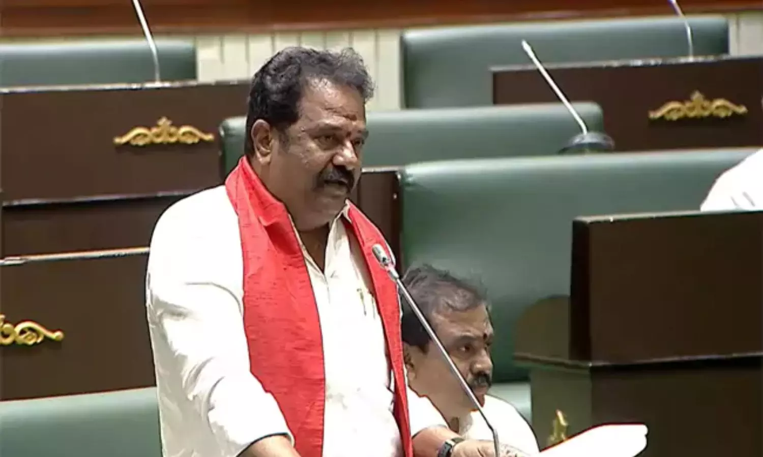 Venkat Ramana Reddy: ఉద్యోగులకు జీతాలు తప్ప ఏమీ ఇవ్వడం లేదు Venkat Ramana Reddy: ఉద్యోగులకు జీతాలు తప్ప ఏమీ ఇవ్వడం లేదు