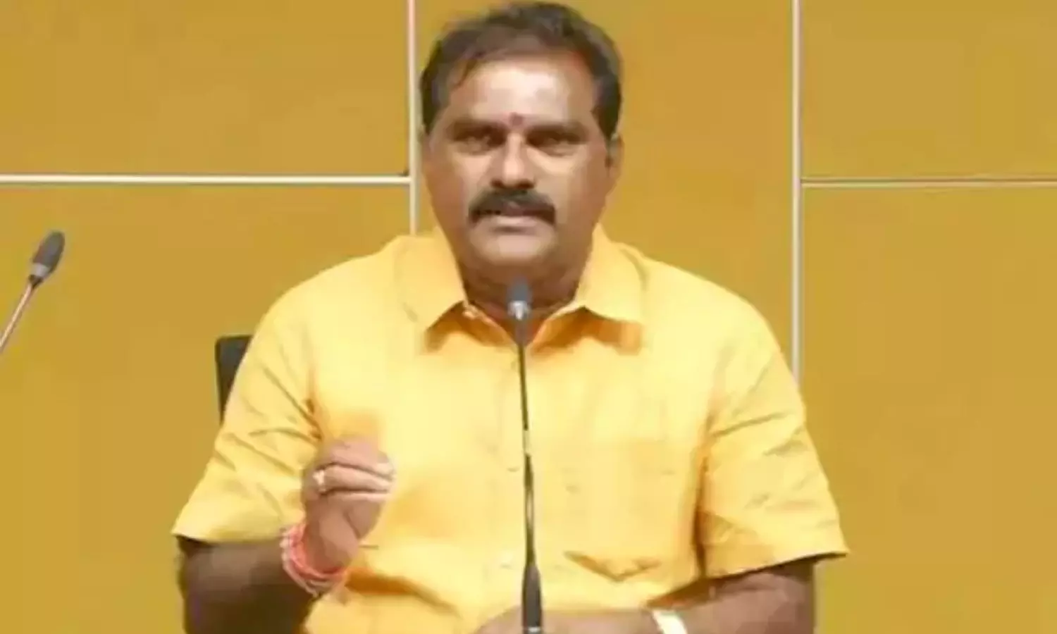 Nimmala Ramanaidu: రాయలసీమ బిడ్డను అని చెప్పుకుంటున్న జగన్ హంద్రీనివాకు ఏమీ చేశారు..? Nimmala Ramanaidu: రాయలసీమ బిడ్డను అని చెప్పుకుంటున్న జగన్ హంద్రీనివాకు ఏమీ చేశారు..?