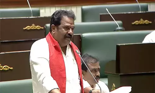 Venkat Ramana Reddy: ఉద్యోగులకు జీతాలు తప్ప ఏమీ ఇవ్వడం లేదు