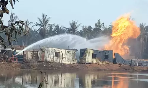 Konaseema ONGC Blowout: ఇరుసుమండలో ఇంకా అదుపులోకి రాని బ్లోఅవుట్