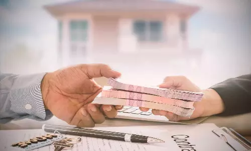 How Banks Check: పర్సనల్ లోన్ ఇచ్చే ముందు బ్యాంకులు మీ ఆదాయాన్ని ఎలా తనిఖీ చేస్తాయో తెలుసా? How Banks Check: పర్సనల్ లోన్ ఇచ్చే ముందు బ్యాంకులు మీ ఆదాయాన్ని ఎలా తనిఖీ చేస్తాయో తెలుసా?