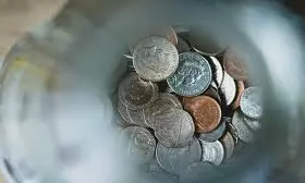 Indians Top UK Wealth Growth: పాకిస్థానీల ఆస్తులు పతనం.. LSE షాకింగ్ రిపోర్ట్!