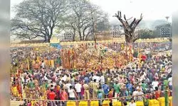 Medaram Jatara 2026: కేసీఆర్‌ను కలిసిన మంత్రులు సీతక్క, కొండా సురేఖ.. మేడారం జాతరకు సాదర ఆహ్వానం!